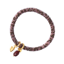 Afbeelding in Gallery-weergave laden, A Beautiful Story sieraden armband JAcky Garnet paars
