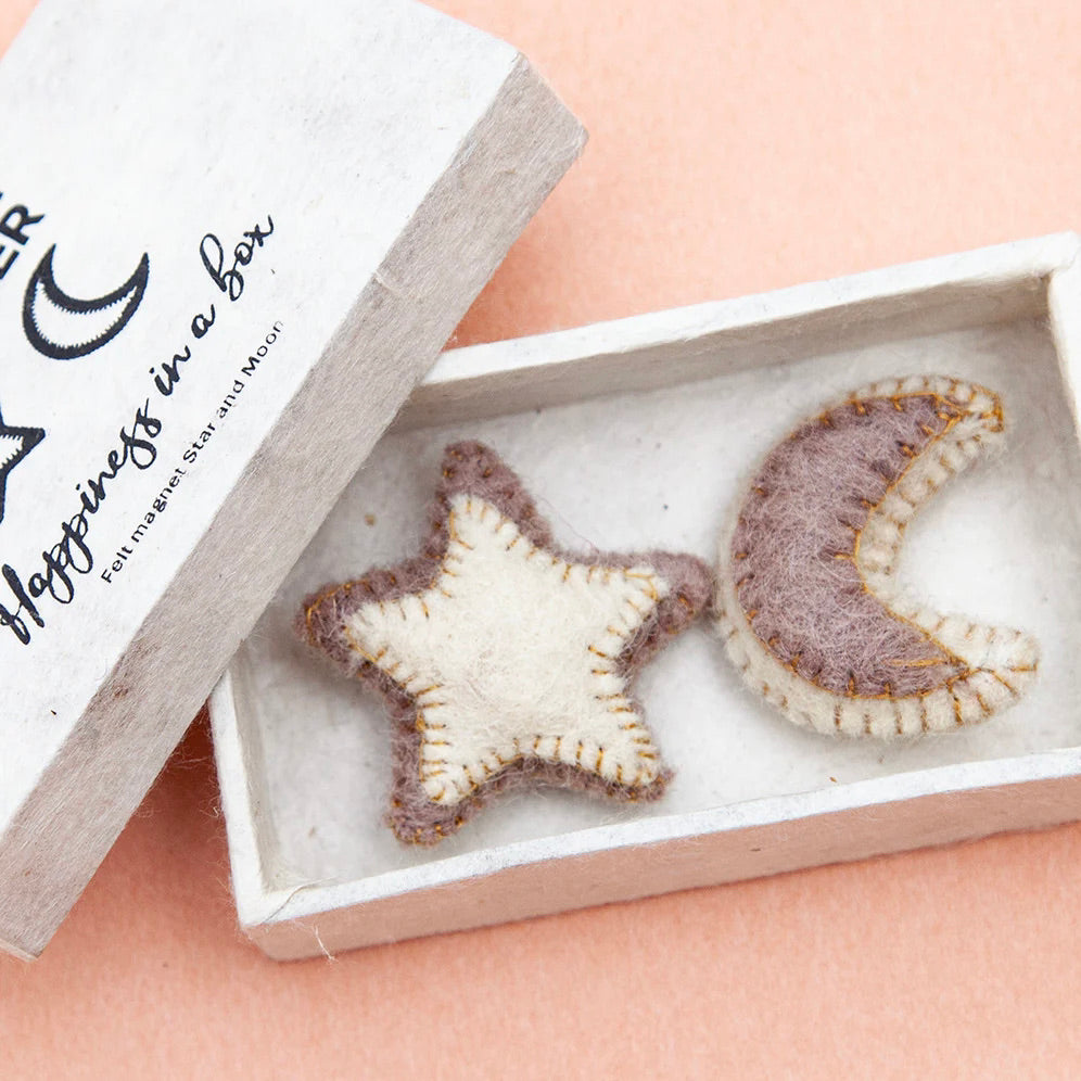 Magnets in box - Star and Moon
