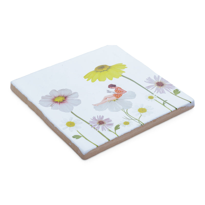 StoryTile - Surrounded by flowers