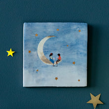 Load image into Gallery viewer, StoryTile - Little friends on the moon GOLD
