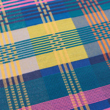 Afbeelding in Gallery-weergave laden, Theedoek Editie #33A-1 Wild Weave
