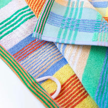 Afbeelding in Gallery-weergave laden, Keukenhanddoek Wild Weave Editie #21
