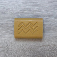 Charger l&#39;image dans la galerie, Zeep - Cuddle Chamomille &amp; Calendula Soap
