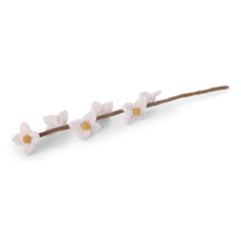 Charger l&#39;image dans la galerie, Fleurs de cerisier sur une branche
