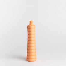 Charger l&#39;image dans la galerie, Vase bouteille #10 Orange

