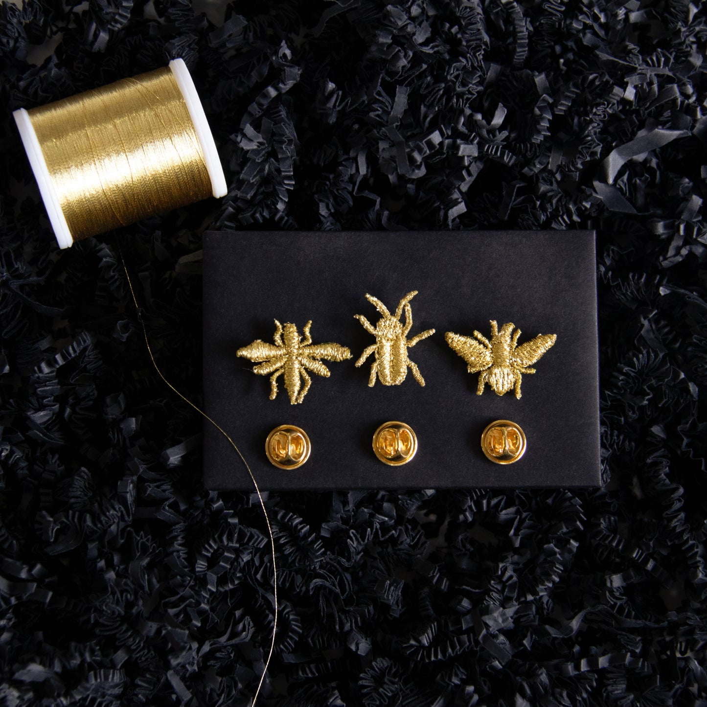 Gouden Geborduurde Broches – 3 kleine insecten