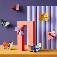 Afbeelding in Gallery-weergave laden, Bumble Bee
